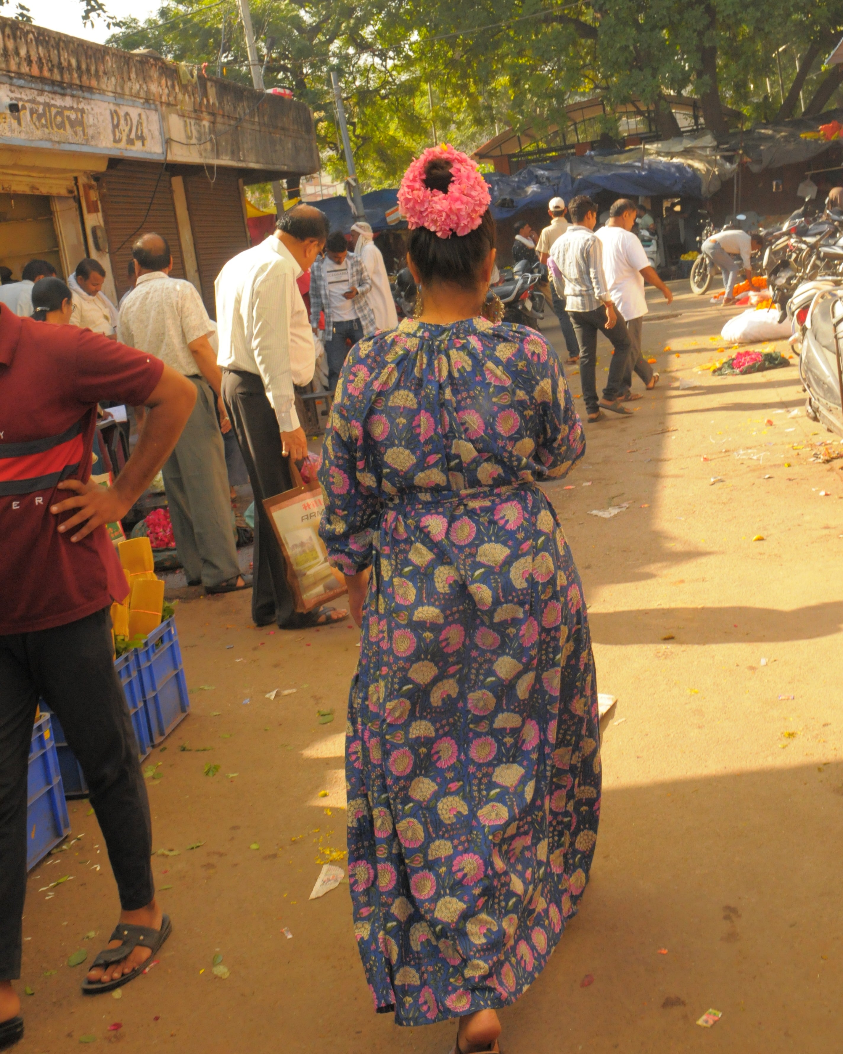 Jaipur Blossom Print With Pink - Purple Tassels