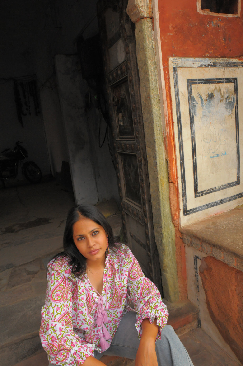 Rose Paisley Print With Light Pink Tassels